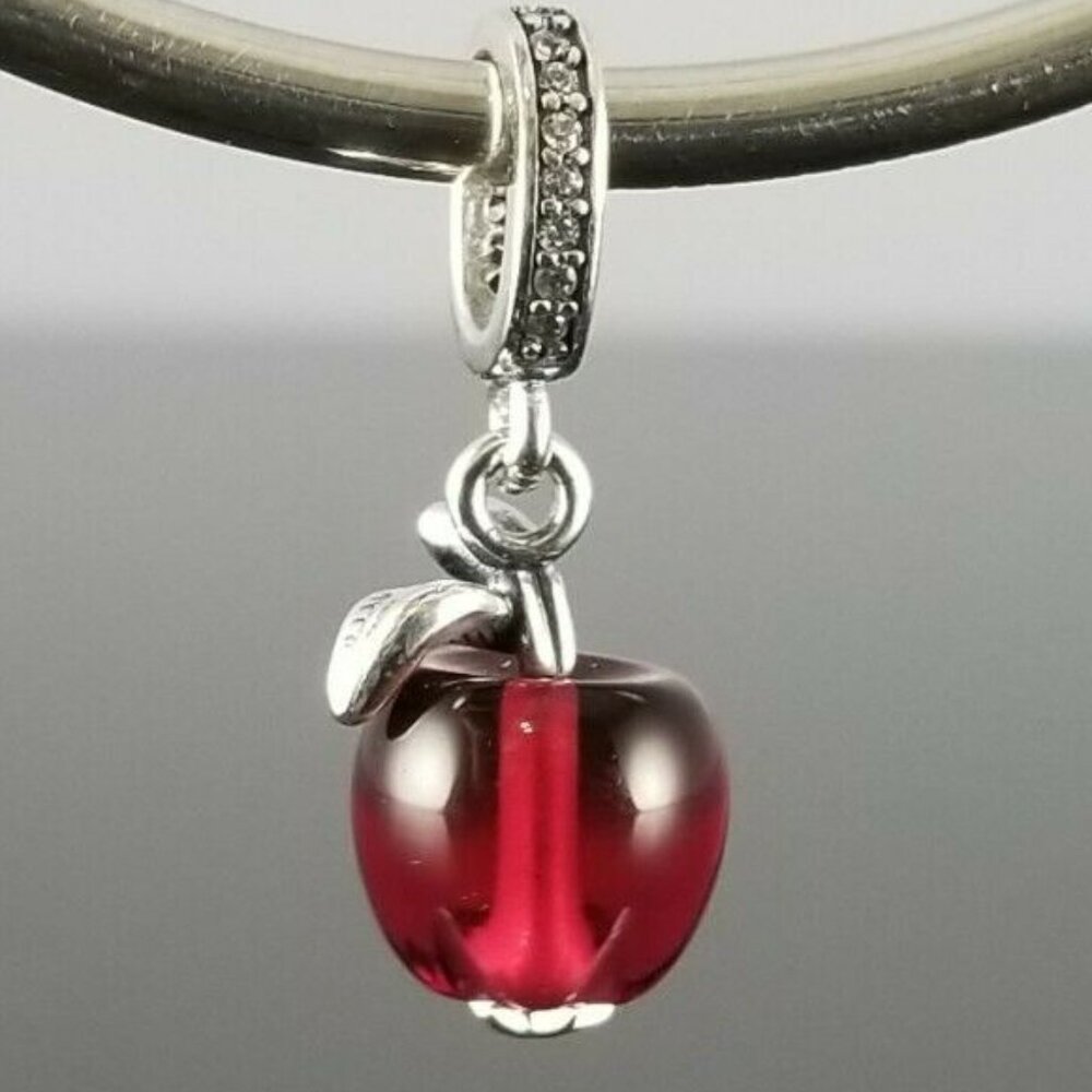 New Authentic Pandora Murano Glass Holiday's Red Apple Charm August Hot Summer